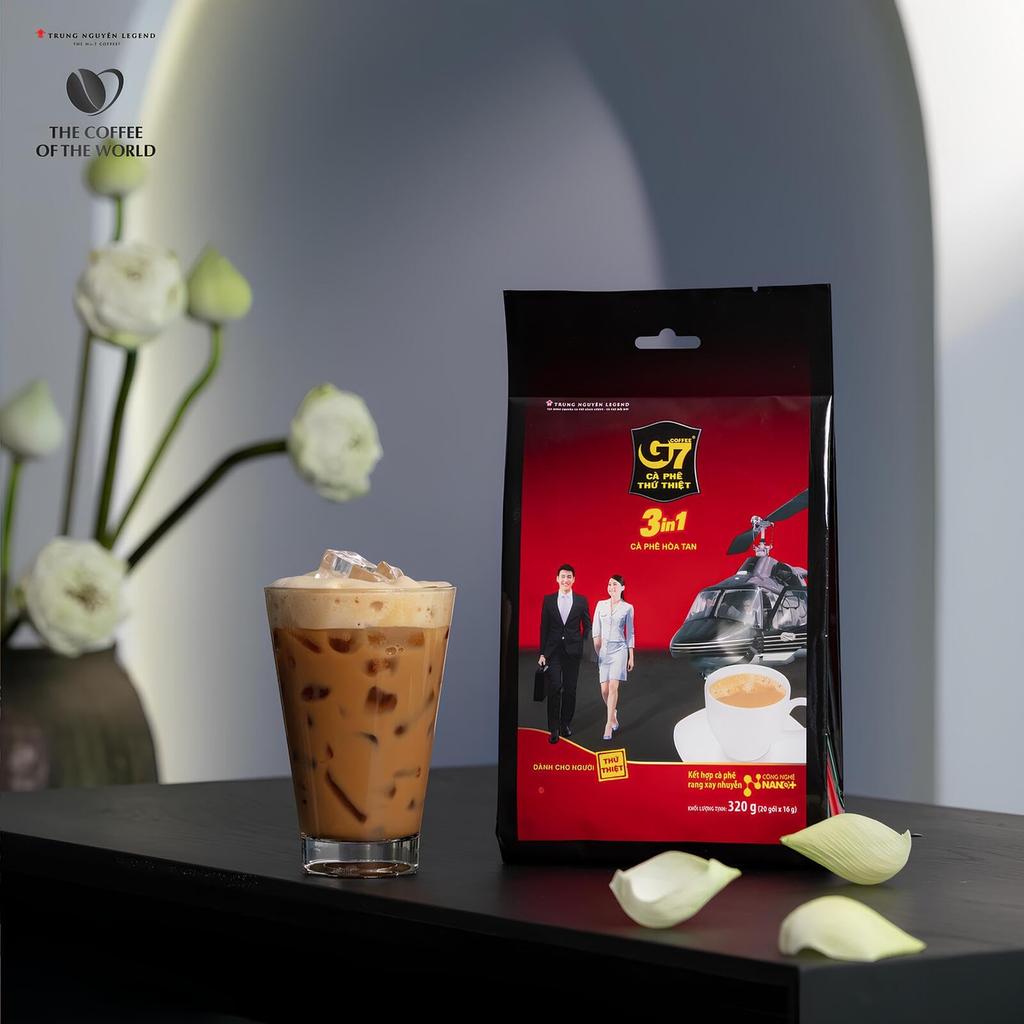 [ACNTECH] Trung Nguyen Premium Instant Coffee, 16g X 50 Packets - Enjoy Authentic Vietnamese Coffee with a Convenient Blend of Sugar and Milk. This