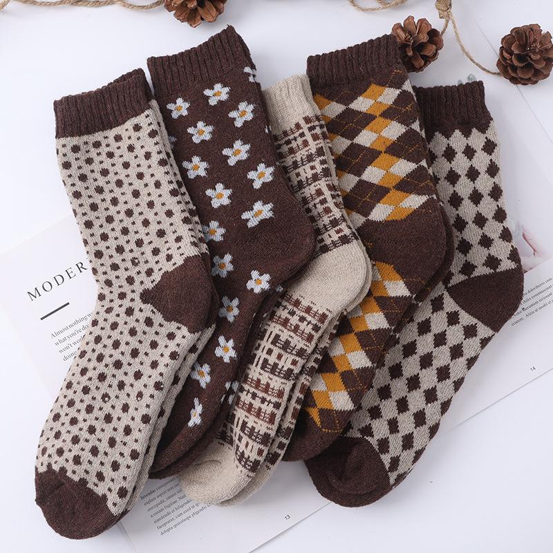5 Pairs Autumn And Winter Thickened Diamond Curry Mid-Calf Socks Warm Women's Socks Stacked Socks Wholesale Wool Socks Diamond Retro Terry Socks