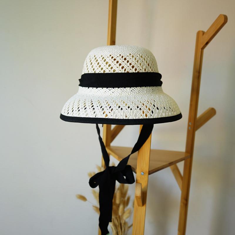French Elegant Retro White Hepburn Fungus Lace-Up Bell-Shaped Basin Hat Woven Straw Hat Women'S Summer Vacation Fisherman'S Top Hat