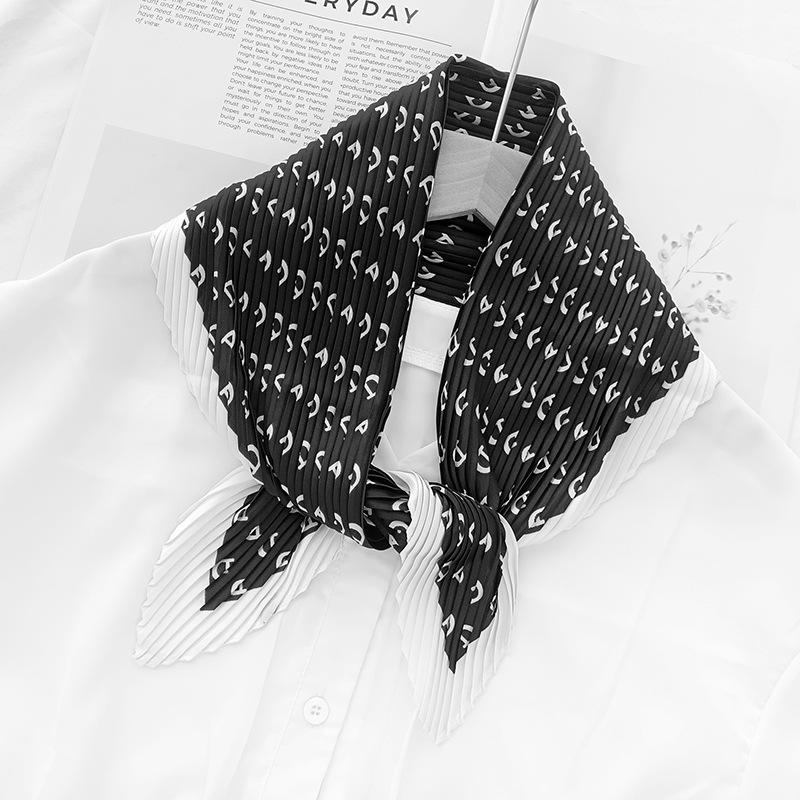 Retro Color Block Crinkled Square Scarf - 70cm Pleated Neckerchief in Imitation Silk for Women