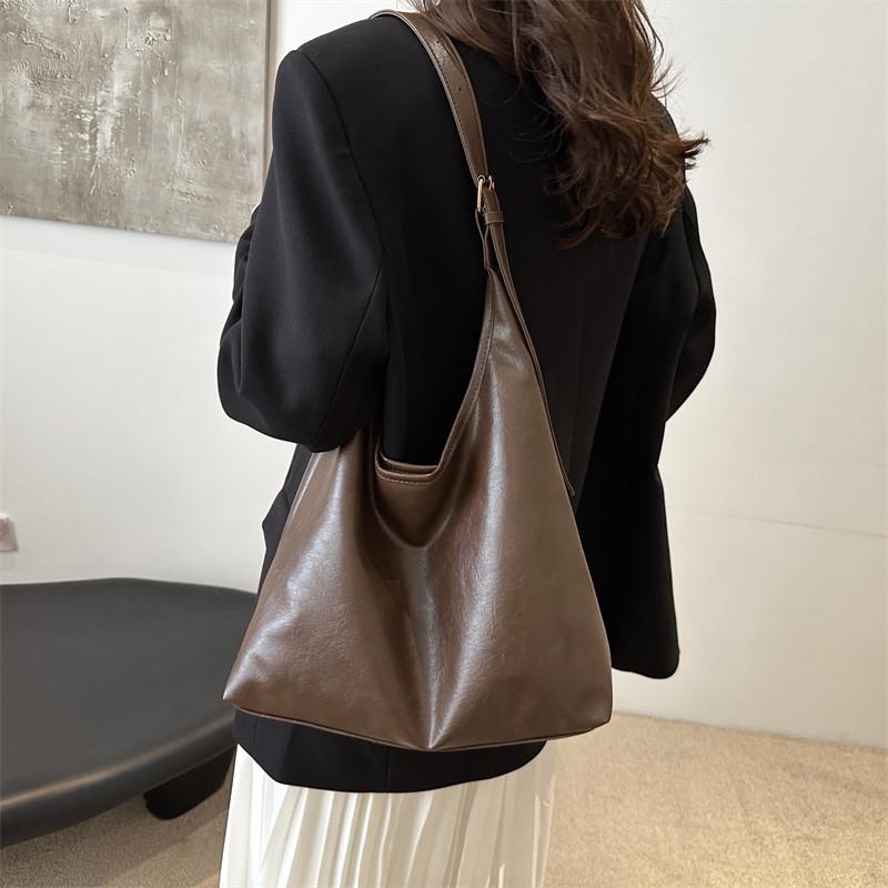 Stylish Large Capacity Tote Bag For Women In Black And Brown Colors Ideal For Daily Use