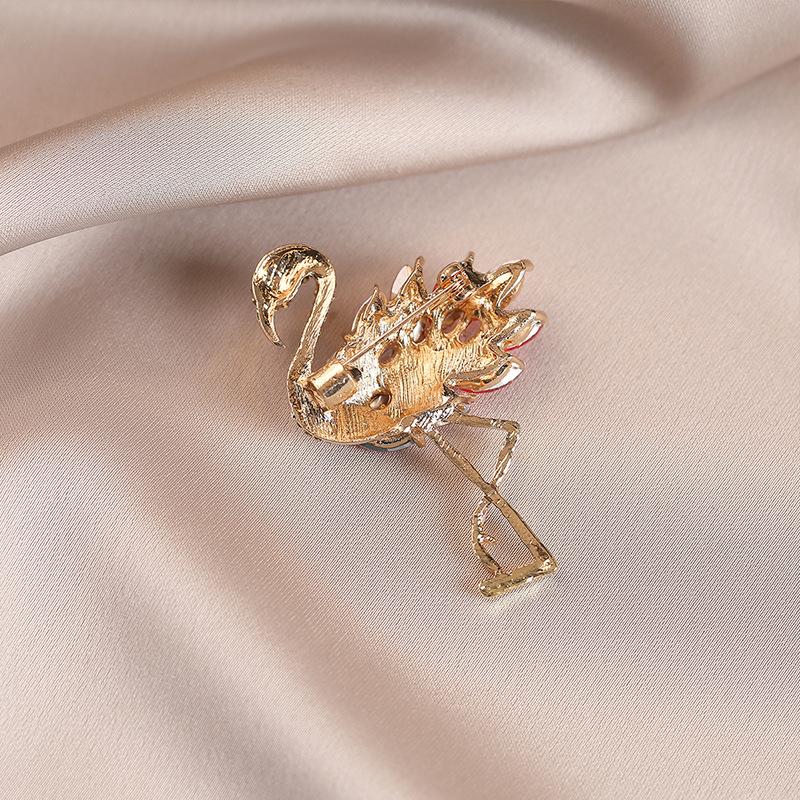 Light Luxury Flamingo Crystal Brooch Fashion Suit Corsage Animal Shaping Clothing Pin