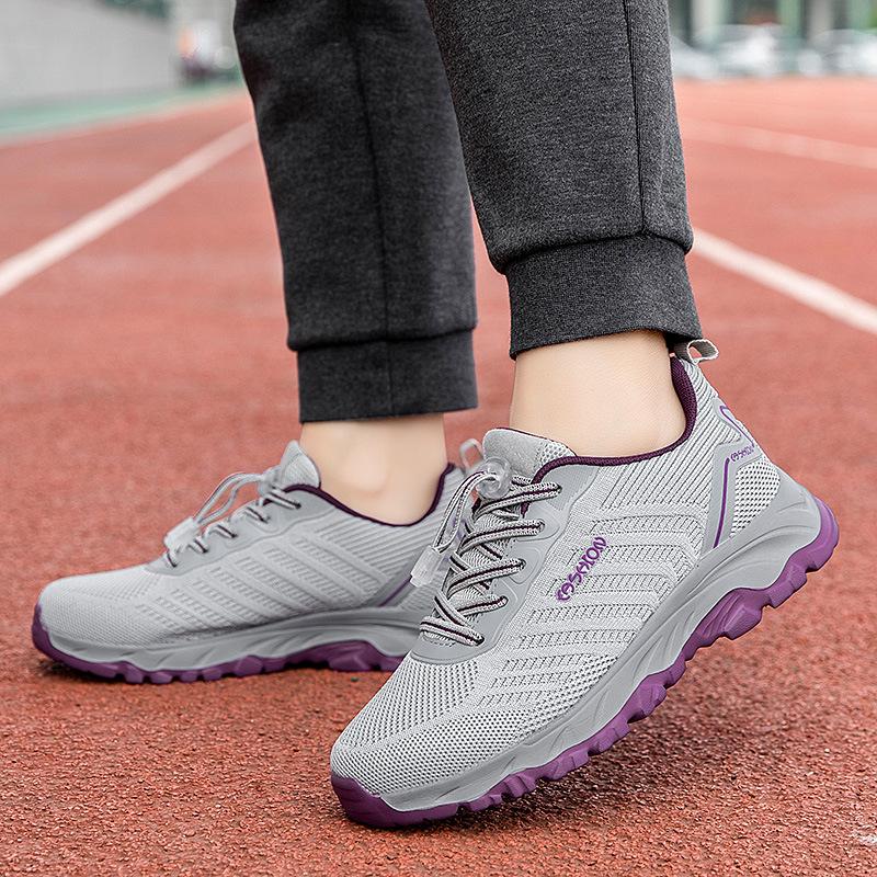 Popular elderly shoes spring and summer breathable fly-woven mesh soft sole in the elderly walking shoes men's and women's sports parents shoes