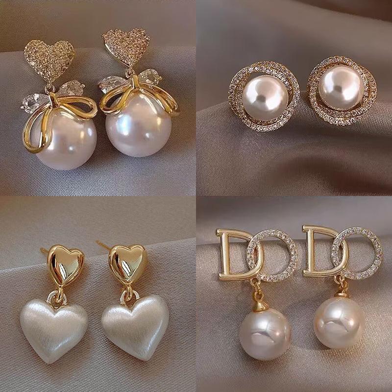 Pearl Earrings for Women - French Retro Design, New 2024 Style, Elegant High-End Jewelry