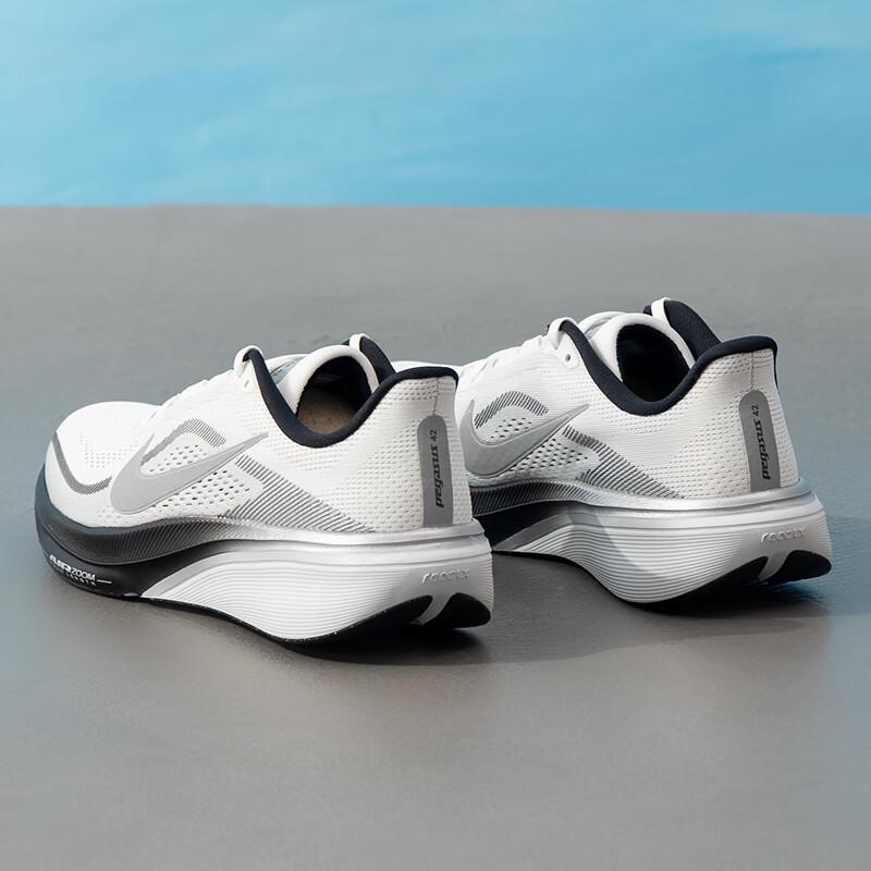 Nike Men's Road Running Shoes II7210-100