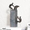 Resin Figurines Creative Climbing Ornament Modern Aesthetic Household Ornaments Living Room Furniture Decoration Accessories