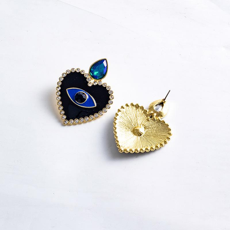 Nuevos y modernos pendientes de ojo malvado con cristales bohemios vintage y corazón de amor con diamantes de imitación para mujer, joyería étnica, regalos de fiesta.