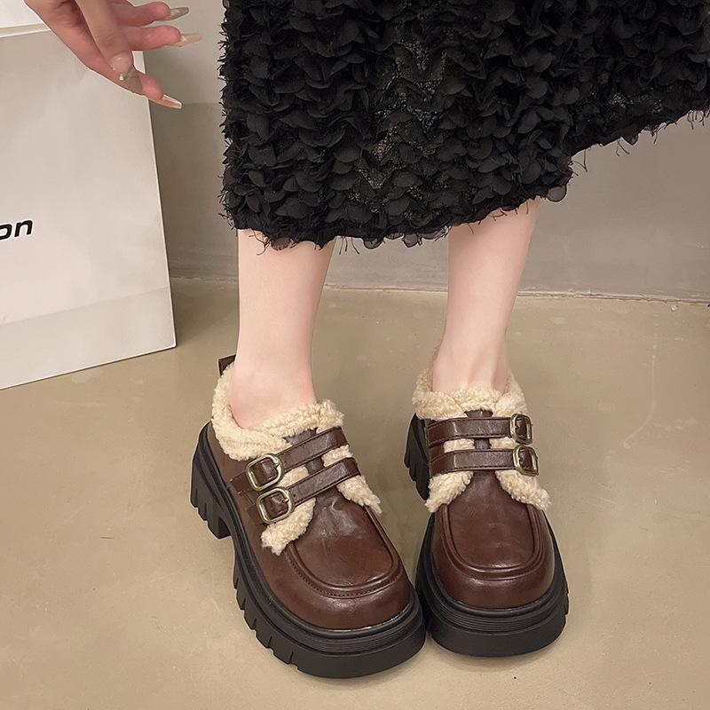 Black velvet platform small leather shoes women's new autumn and winter round head retro Mary Jane single shoes