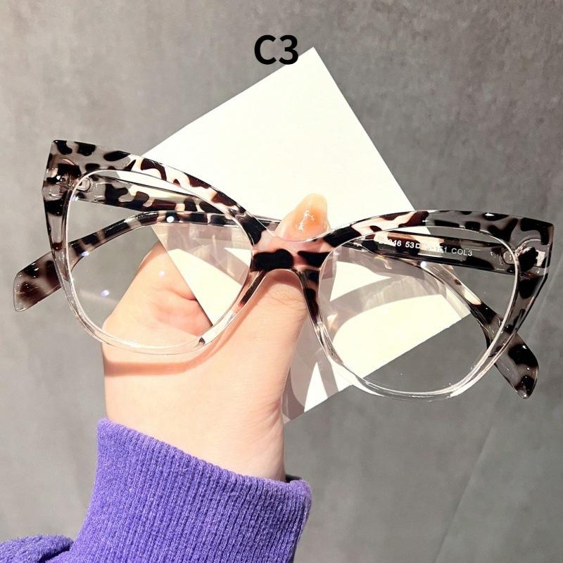 Ladies' glasses, triangular cat-eye glasses.