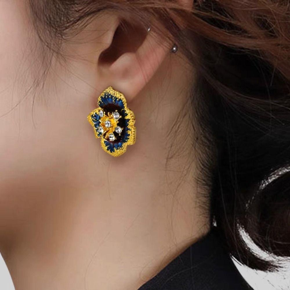 Exquisite Flower Crystal Earrings Vintage French Style Earrings Elegant Oil Dripping Earring  Gift