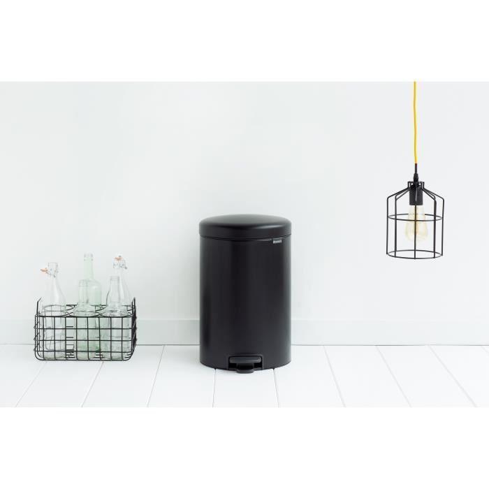 BRABANTIA Poubelle à pédale New Icon 20 L noir mat