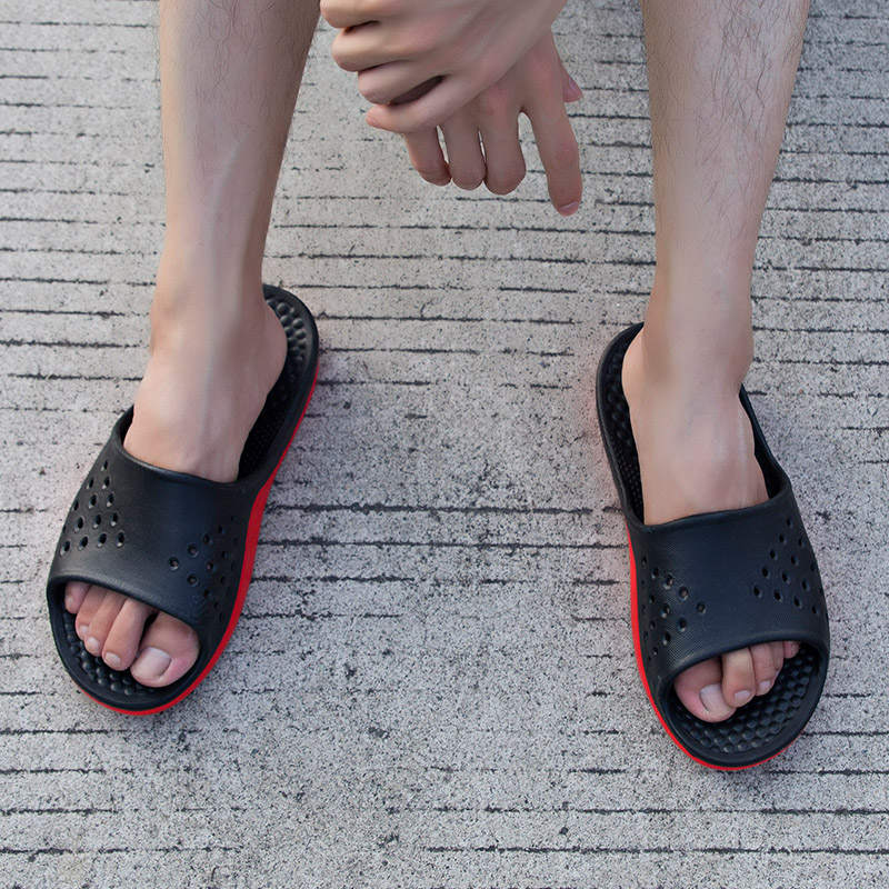 Тапочки на Новый год в полоску ортопедические шлепанцы дизайнерская роскошь 2024 — фото 4