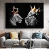 León macho y leona con corona, pintura en lienzo, carteles e impresiones de animales en blanco y negro, decoración de pared para sala de estar, sin marco
