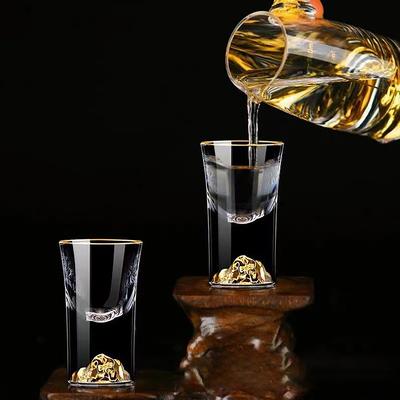 Luxusní sklenice Vodka Sklenice Sake Shochu Skleněný barový likér Dvojité dno Zlatá fólie Skleněný šálek čaje Luxusní dárky Tvrdý likér