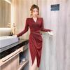 Elegantes frühlingshaft schickes Bodycon-Kleid mit überkreuztem Kragen & einzigartigem Schlitz