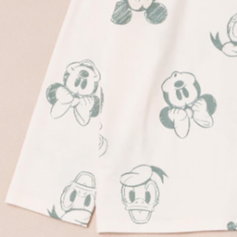 Daiso Disney Mickey Friends Kids HoMewear Top Green M