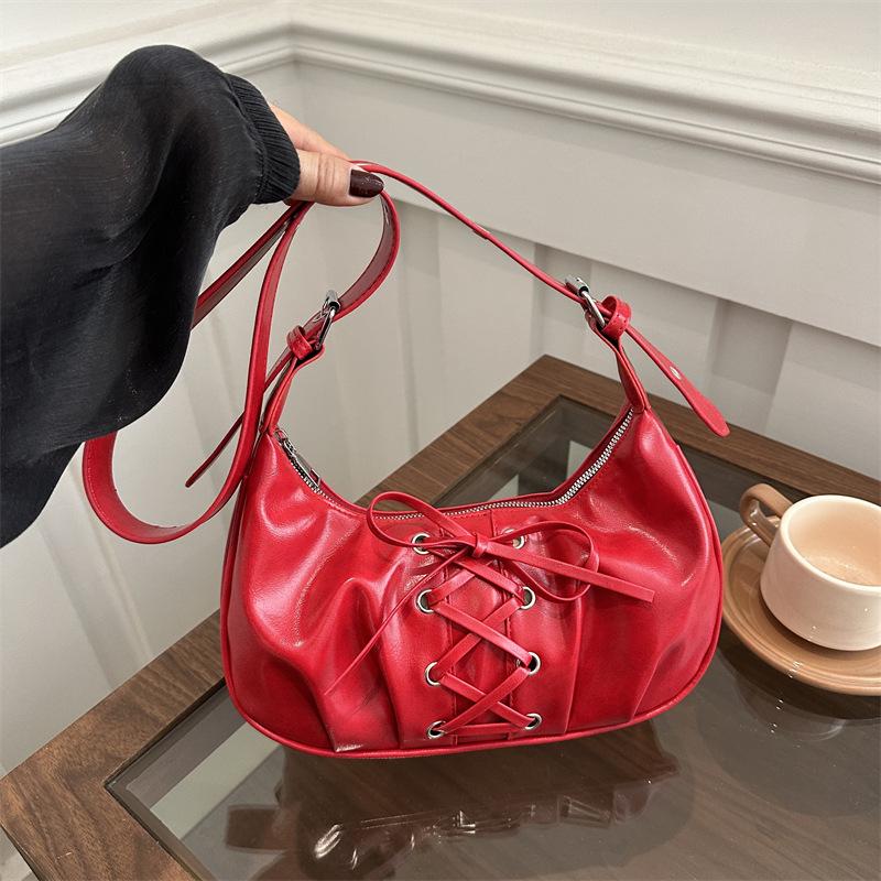 

Yogodlns Hot Y2K Solid Color Underarm Hobo Bags for Women Casual Style PU Leather Design Ladies Bow Handbag Adjustable Strap Shoulder Crossbody Bag 27x8.5x19cm чёрный