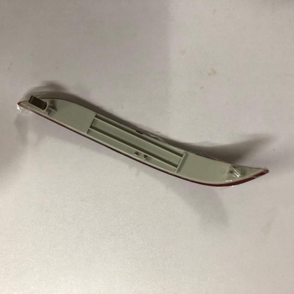 BMW E60/E61 Right Rear Bumper Reflector 63146915040