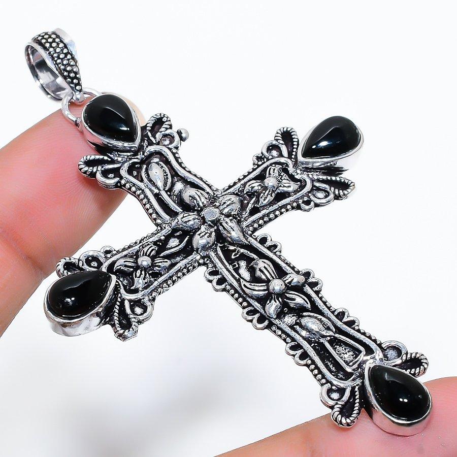 

Cross Black Onyx Gemstone Handmade Ethnic Jewelry Pendant 2.96 VR-3629