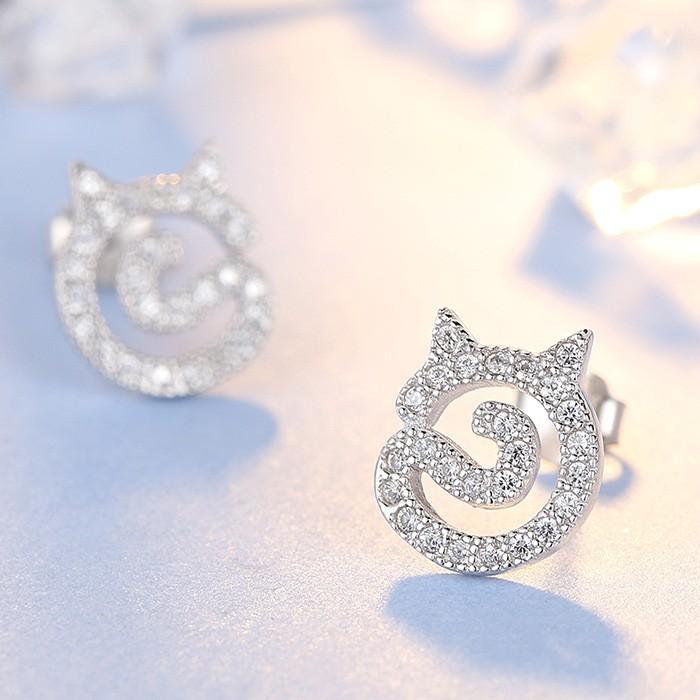 New Product Cat Face Earrings and Ear Piercings Simple Zircon Cat High-end Ear Accessories