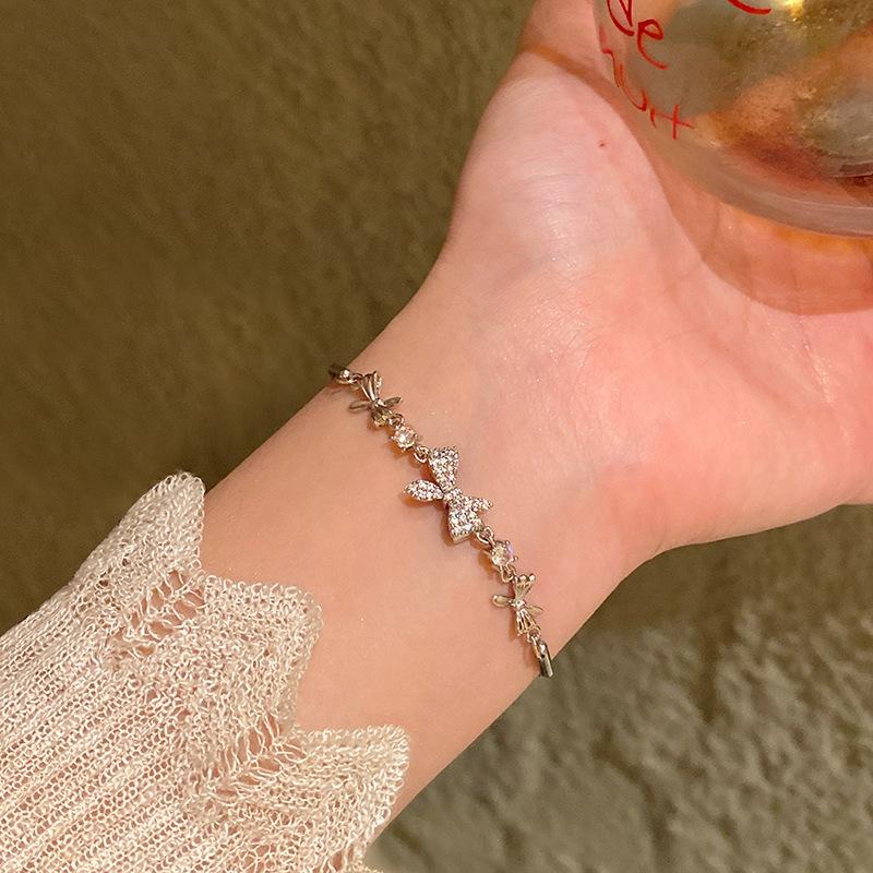 Light Luxury Niche High-end Pearl Bracelet Women's Korean Style Fashion Elegant Flash Zircon Love Bracelet Crystal Bracelet