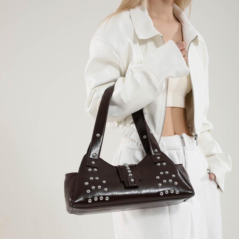 New Retro Rivet Tote Bag Fashionable and Personalized Shoulder Underarm Bag For Women Trend Large Capacity Purse and Handbags AVE