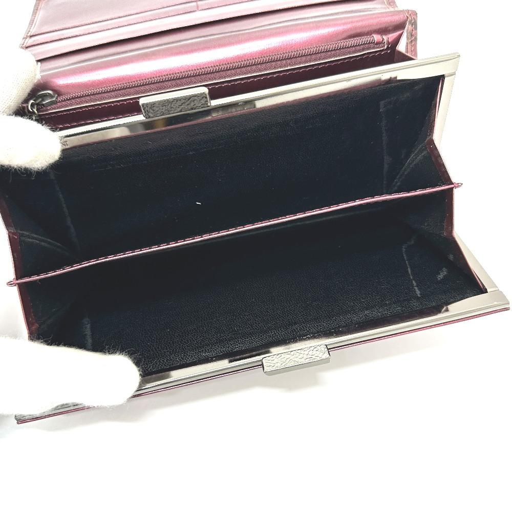 Yves Saint Laurent Carteira Longa Bifold com Fecho de Beijo com Padrão YSL por todo