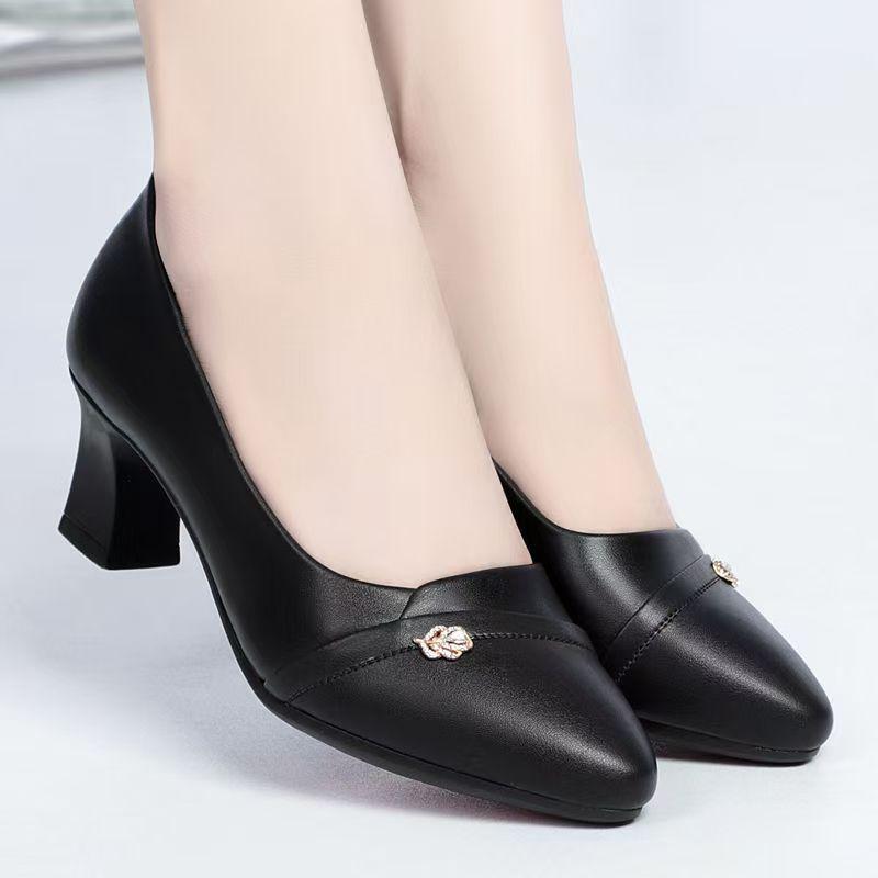 Coarse heel single shoes women's new spring and autumn women's shoes middleaged women's mother shoes soft leather soft sole comfortable leather shoes