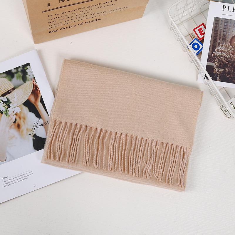 צעיף משבצות לסתיו וחורף: קשמיר חיקוי איכותי, רב-תכליתי וחם לגברים ונשים.