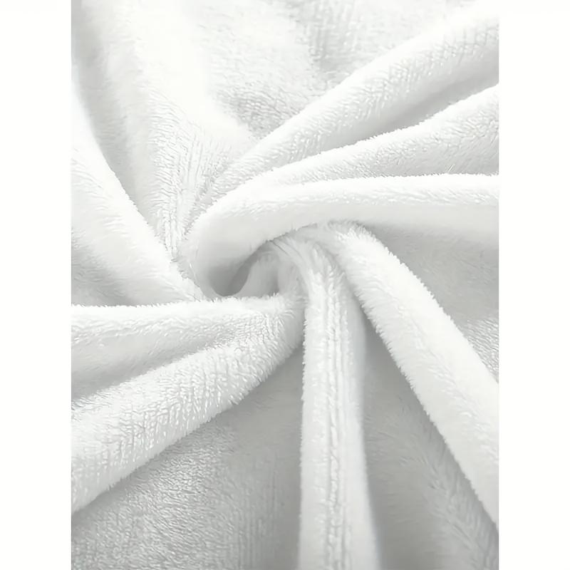 Lotus Theme Printed Flannel Blanket Under The Moonlight,Shawl BlanketSuitable For BedroomDormitoryCarOutdoorSofaTravelOfficeGift