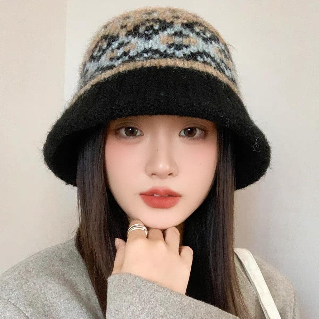 Winter thickened Fair Island wind knitted fisherman's hat children autumn retro wide brim shows small face warm basin hat tide