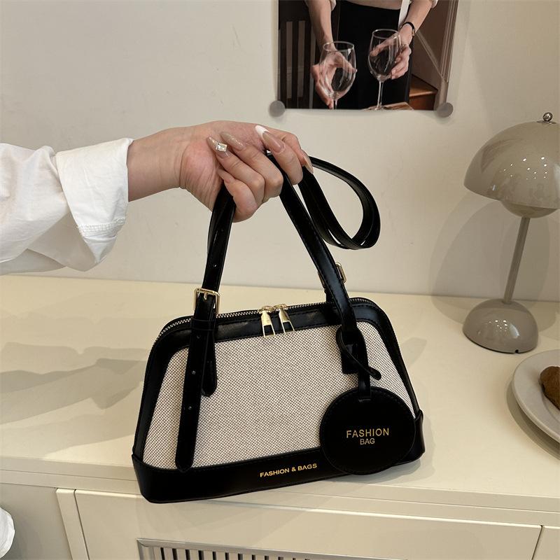 Elegant Classic Crossbody Bag Women Luxury Vintage Designer Minimalist Shoulder Bag Stylish Commuter Large Capacity Underarm Bag AVE