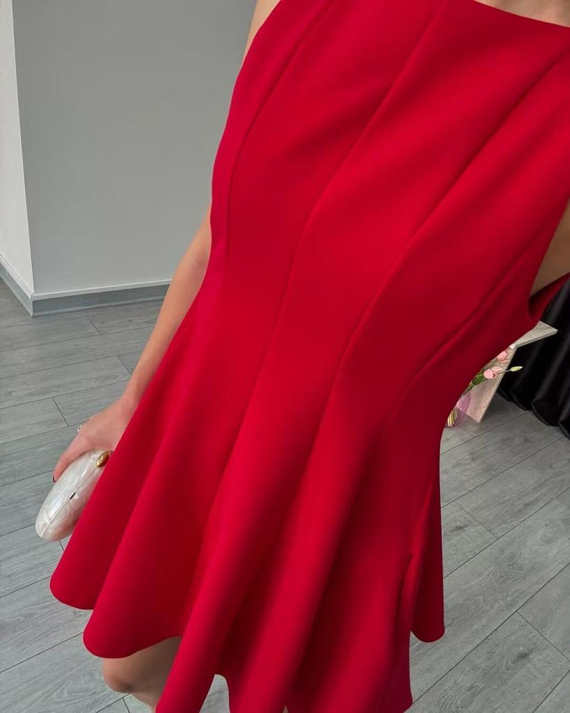 Women's Waist-Cinching Sleeveless Boat Neck Mini Dress