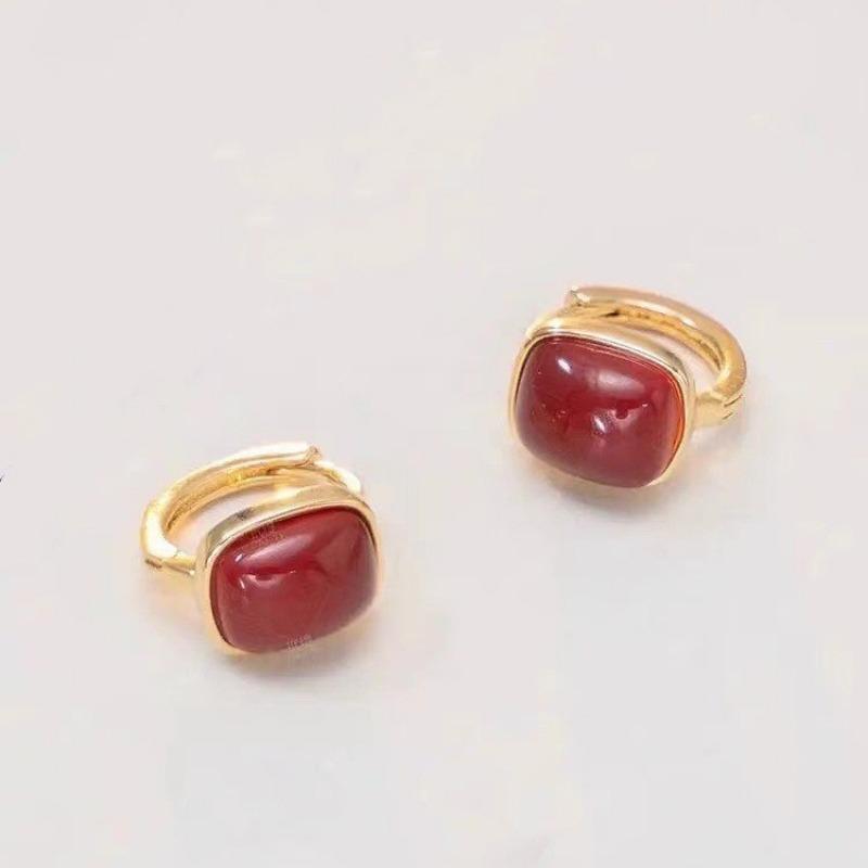 

Жемчужные серьги, женственный темперамент, простые белые серьги, легкая роскошь, персонализированные и модные серьги красный