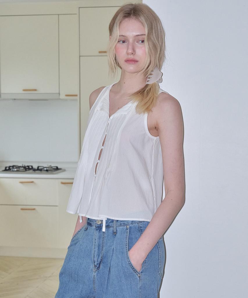 Peulibeo07 Pintuck Tie Sleeveless Blouse [Frsp08Bl06]_Ivory