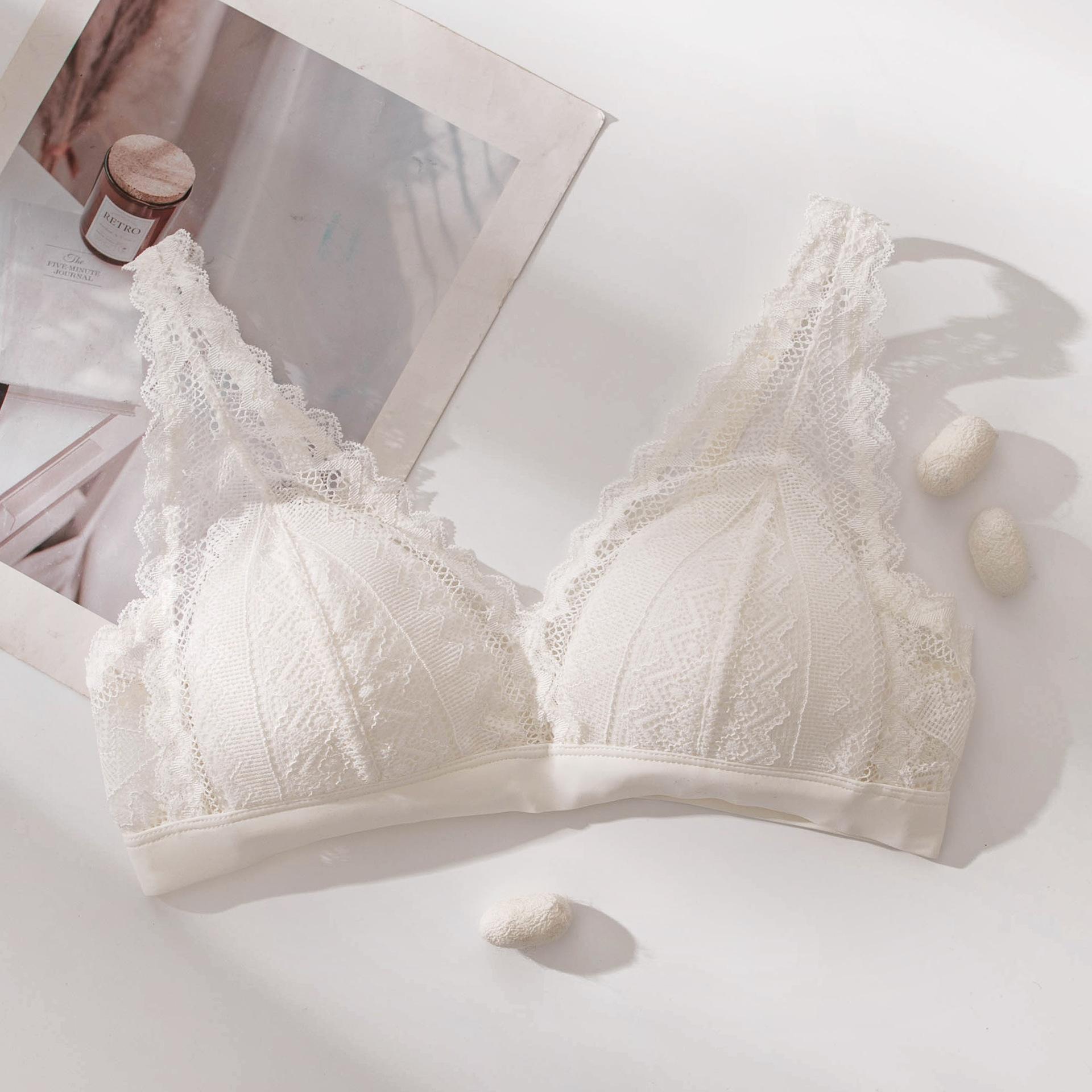 Sexy Lace Bra Mulberry Silk Comfortable Silk Triangle Cup French Underwear Schoolgirl Thin Adjustable Bra S
