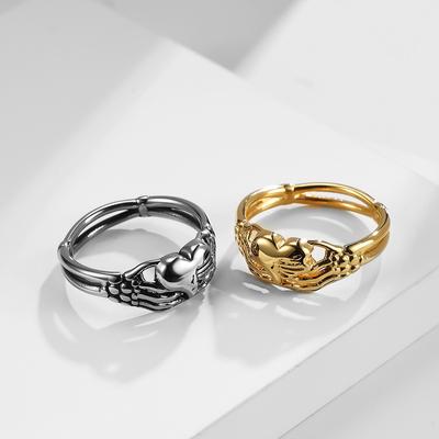 Celtic Hand Holding Love Titanium Retro Ring Ring Stainless Steel Jewelry
