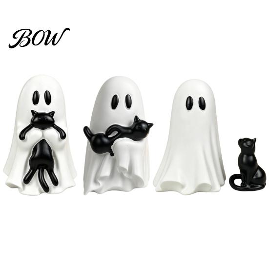 Miniature Ghost And Cat Craft Halloween Ornament, Hugging A Black Sculpture, Whimsical Figurine Resin Unique Figurine, for Home Bedroom Entrance