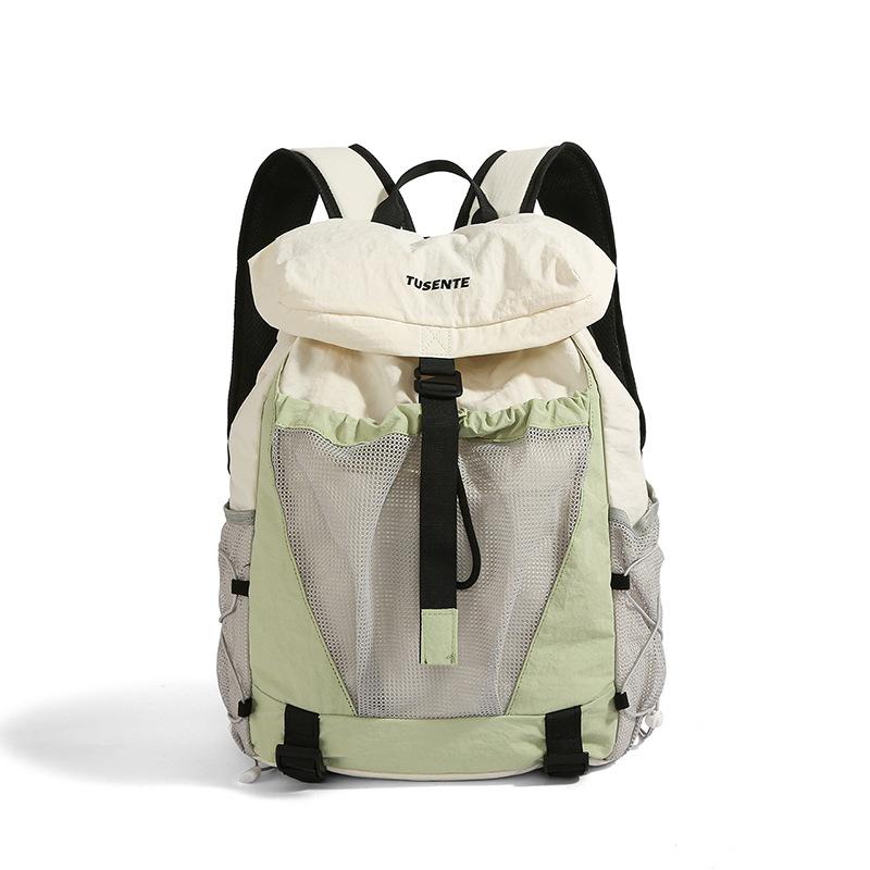 

Large Capacity Commuter Backpack Lightweight Outdoor Travel Backpack Student Schoolbag белый