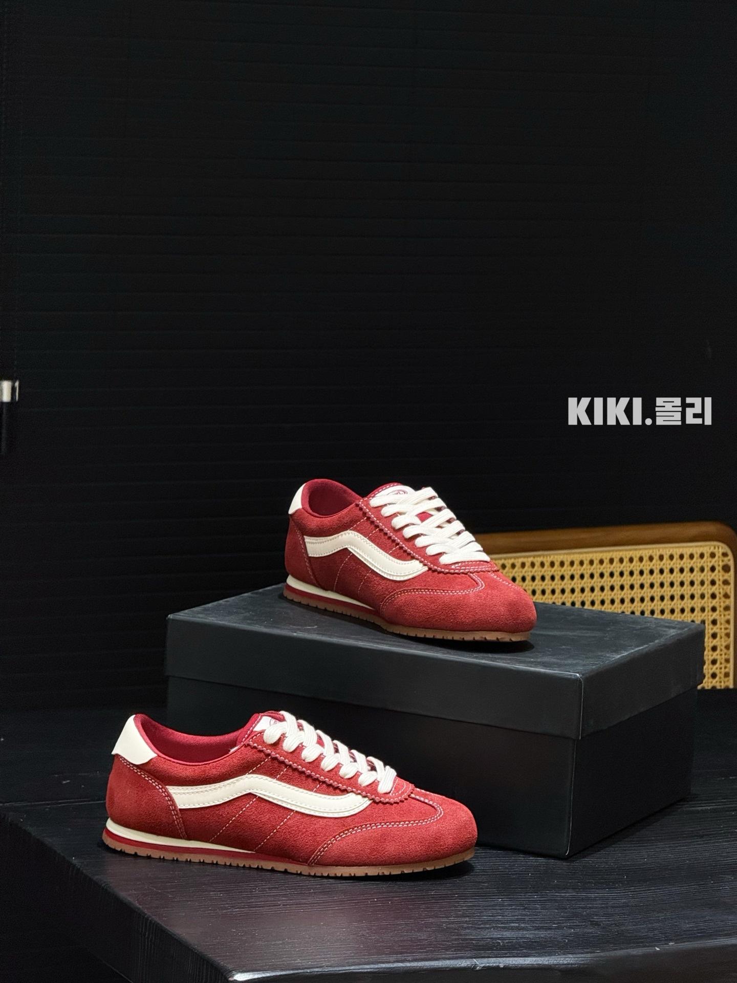 

Средневековый бархат кожа старая грязная обувь женская 2025 новая плоская удобная немецкая тренировочная обувь повседневная спортивная обувь Форрест Гамп обувь тренд 35