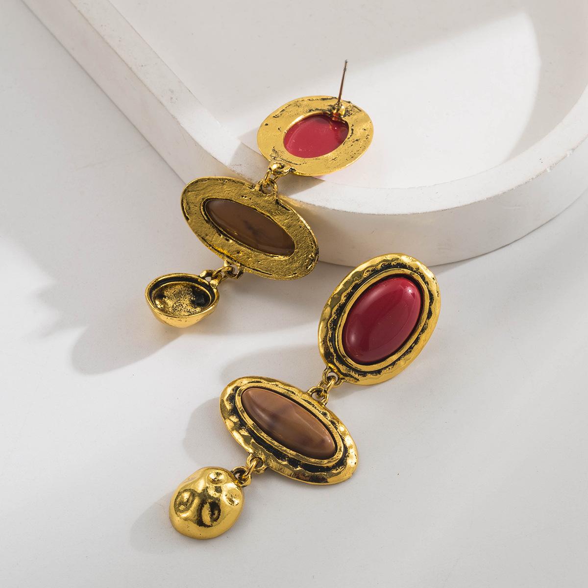 

Винтажные Высококлассные Длинные Серьги Модные Преувеличенные Серьги в Стиле Барокко с Цветными Блоками в Форме Капли Воды для Женщин красный