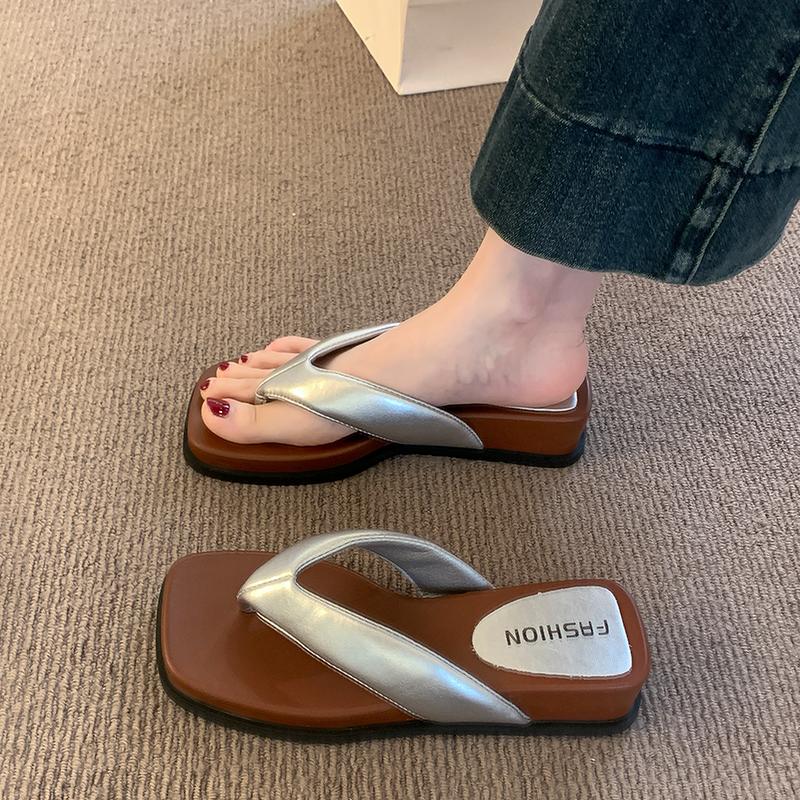 Fashion Shoes Woman 2025 Female Slippers Platform Square Toe Rubber Flip Flops On A Wedge New Hawaiian Beach Scandals Slides Square Toe