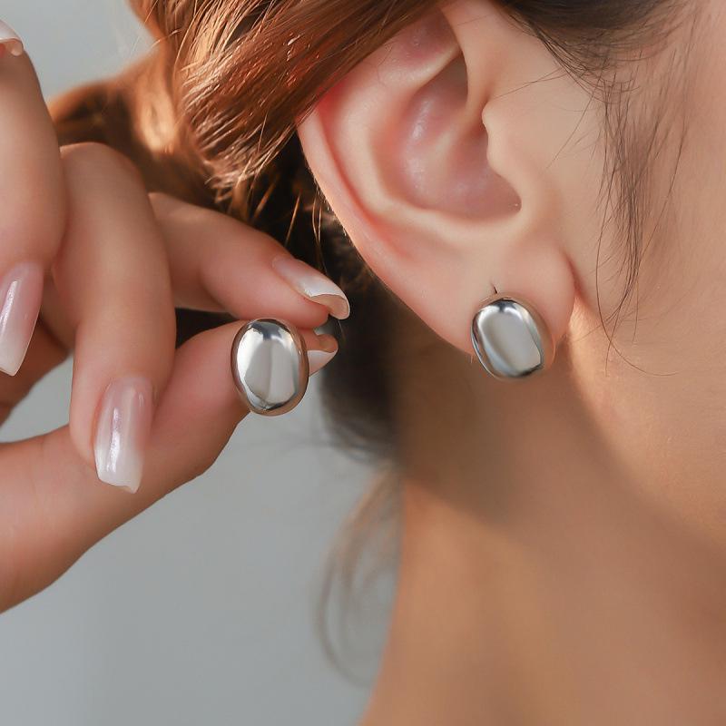 Chic Brushed Small Bean Stud Earrings - Elegant French Design, Unique Niche Style.