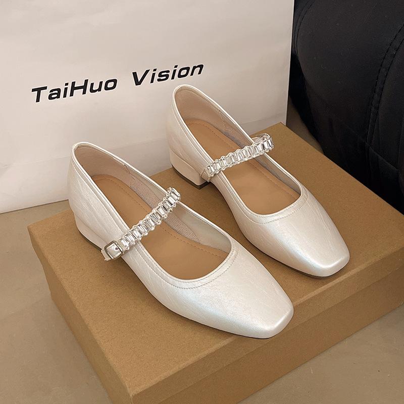2025 French temperament rhinestone single shoes square head retro comfortable Mary Jane shoes thick heel elegant fairy style with skirt
