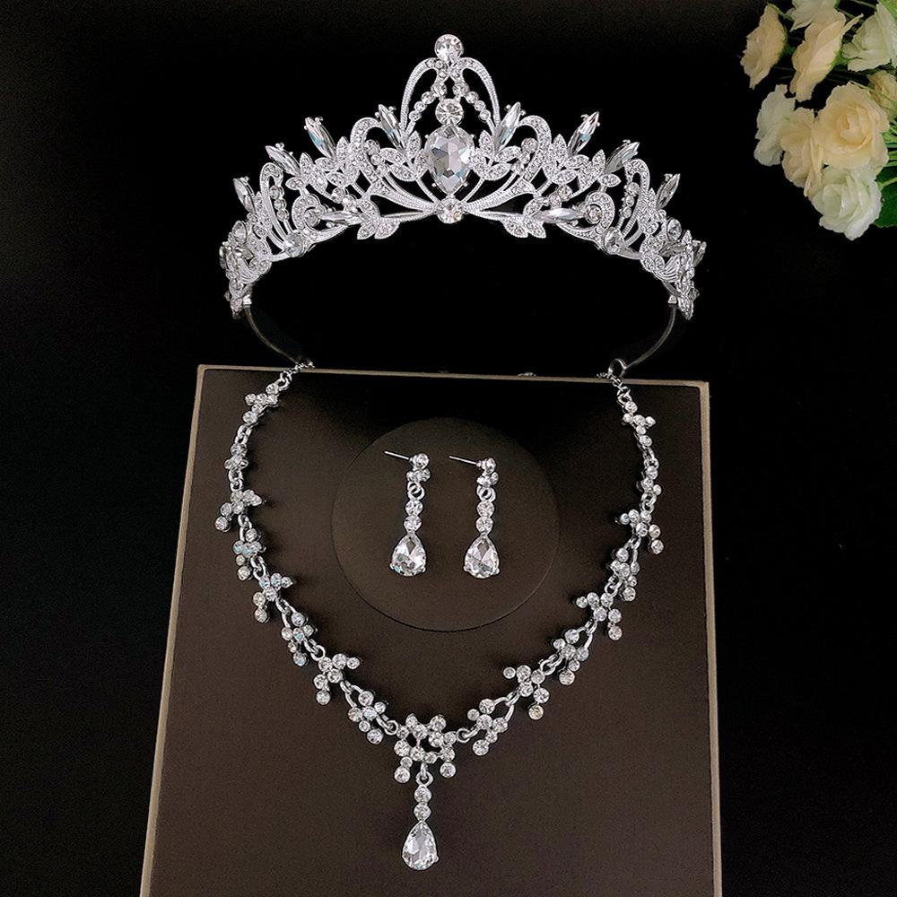 A Three-piece Set of Bride's Crown Necklace and Earrings
