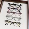 Fashion Diamond Inlaid Ultra Light Anti Blue Light Presbyopia Glasses Cat Eye Frame for Middle Aged and Elderly