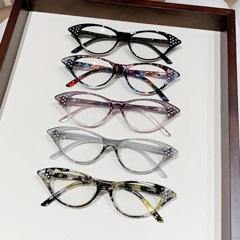 Fashion Diamond Inlaid Ultra Light Anti Blue Light Presbyopia Glasses Cat Eye Frame for Middle Aged and Elderly