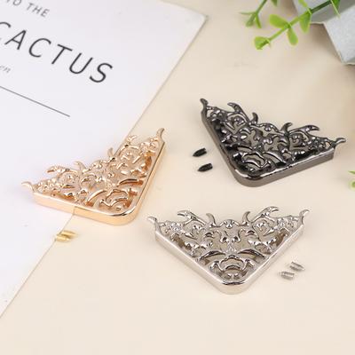 1PC Edges Hollow Fixed Decorative Buckle DIY Hardware Accessories Metal Bags Corner Protectors With 2 Screws Handbags Clip