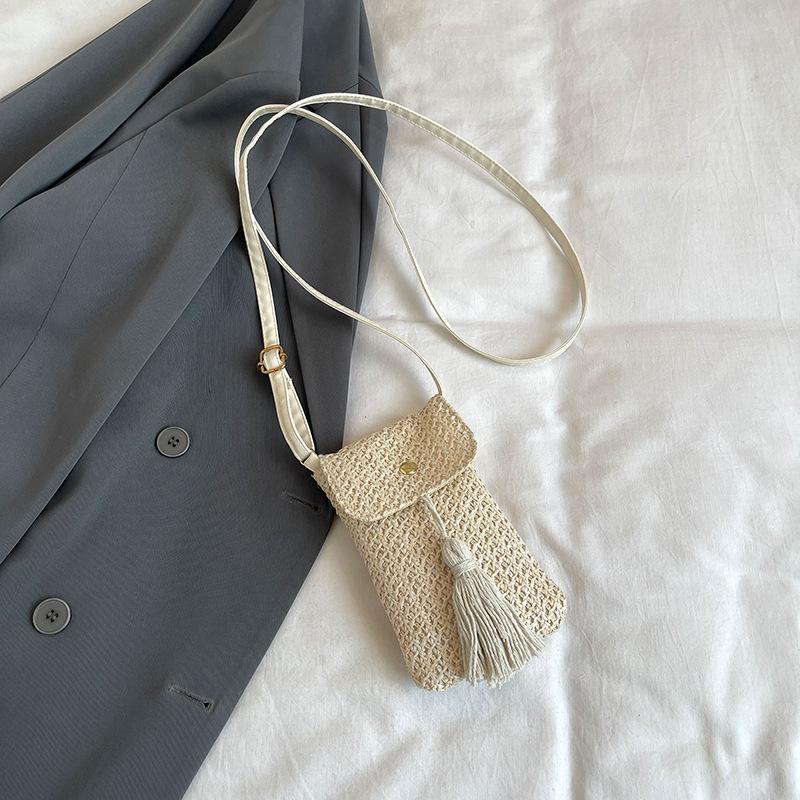 2025 New Summer Japan and Korea Travel Mobile Phone Bag Fringed Messenger Bag Straw Woven Seaside Personalized Mobile Phone Small Square Bag