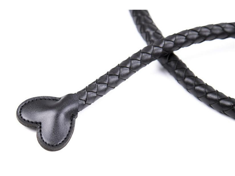 Heart-Shaped Black Leather Whip: Adult SM Training Tool for Women